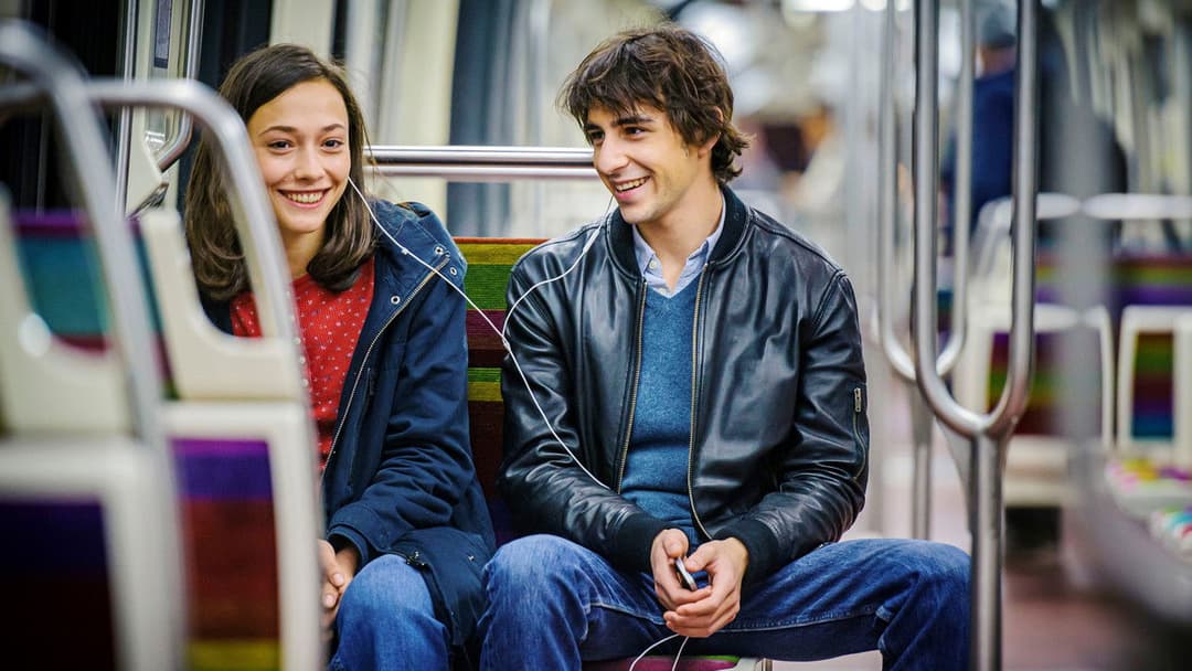 Les Choses humaines backdrop 3