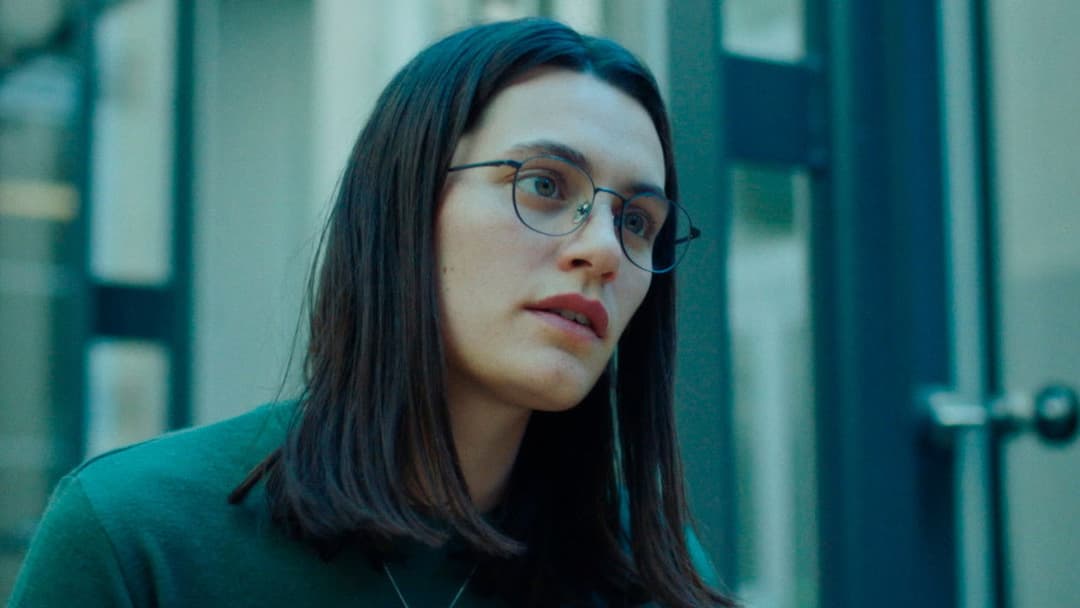 Le Théorème de Marguerite backdrop 10