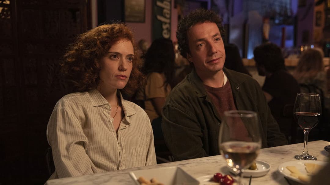 Volveréis backdrop 4