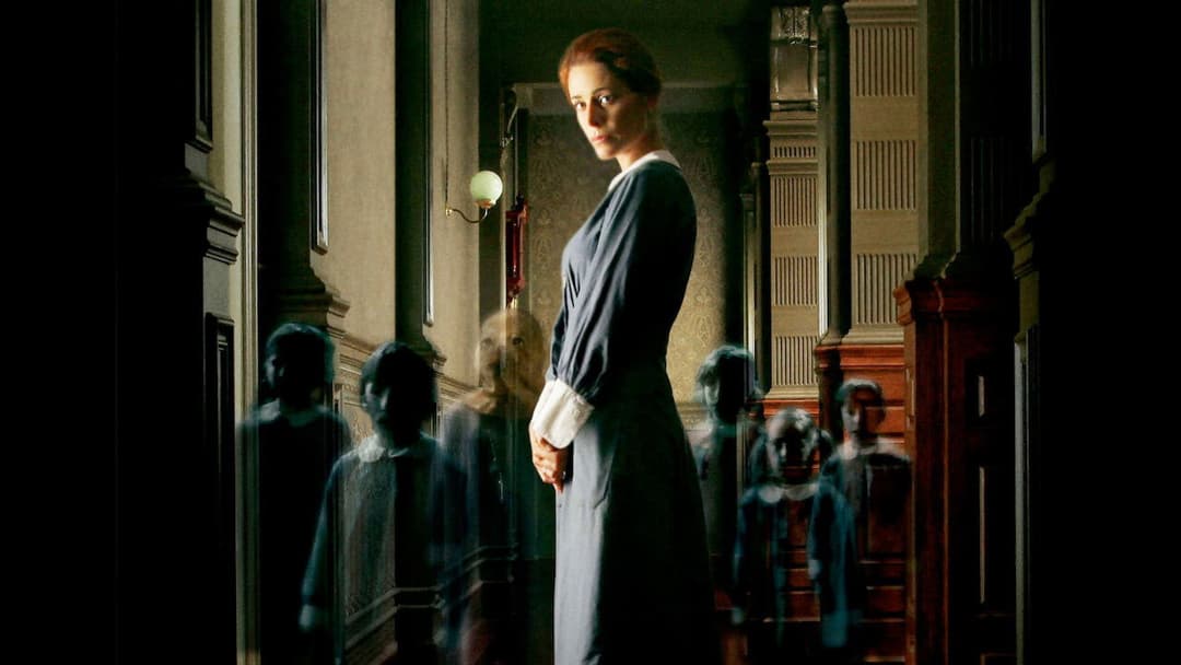 Das Waisenhaus backdrop 8