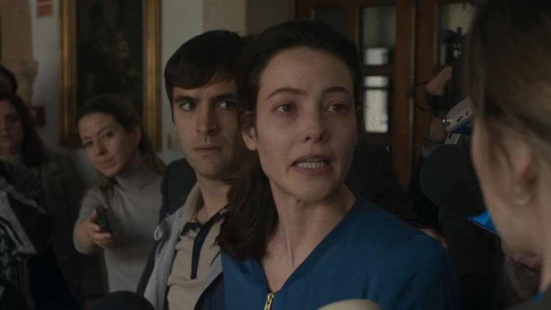 Soy Nevenka backdrop 2