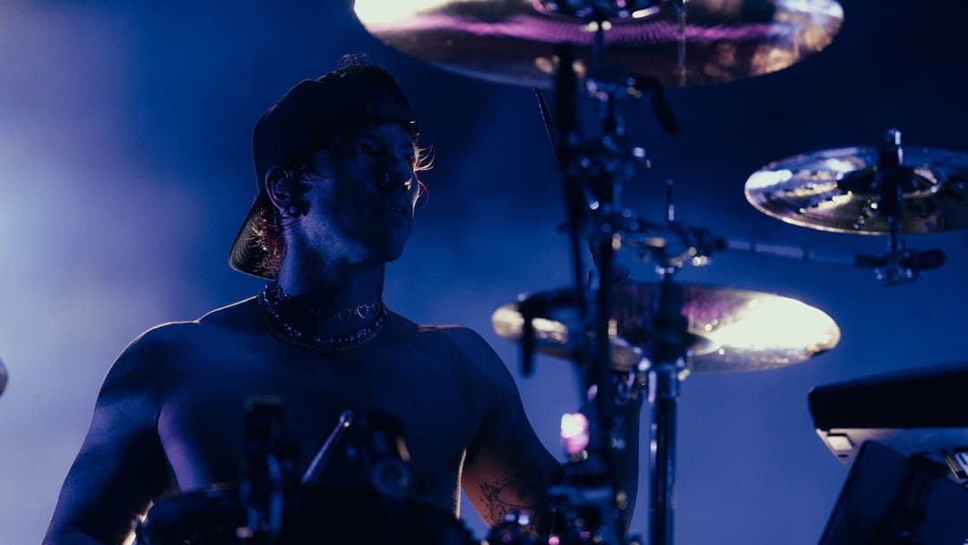 Twenty One Pilots: More Than We Ever Imagined backdrop 13