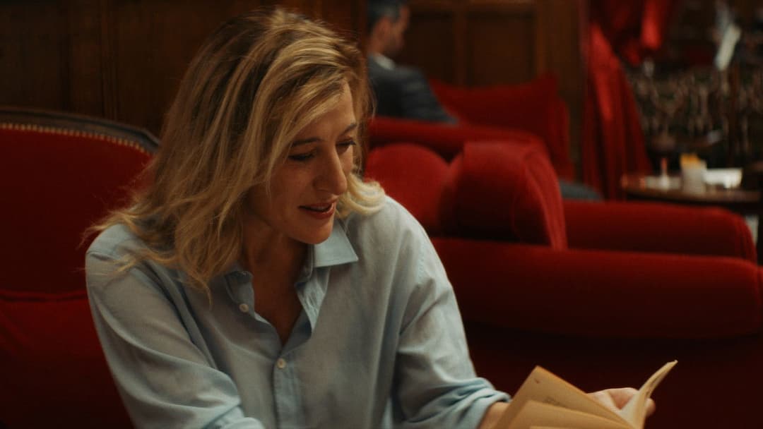 Les Amours d’Anaïs backdrop 15