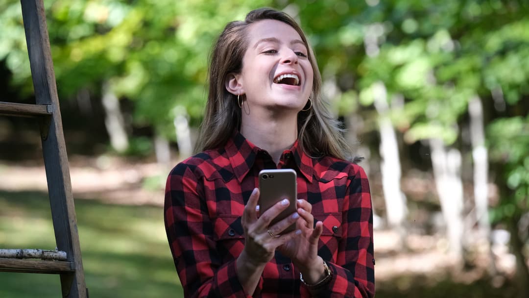 The Guide to the Perfect Family backdrop 16