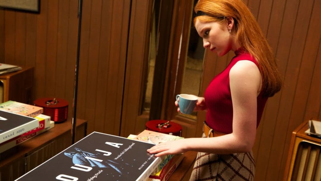 Віджа: Походження зла backdrop 11