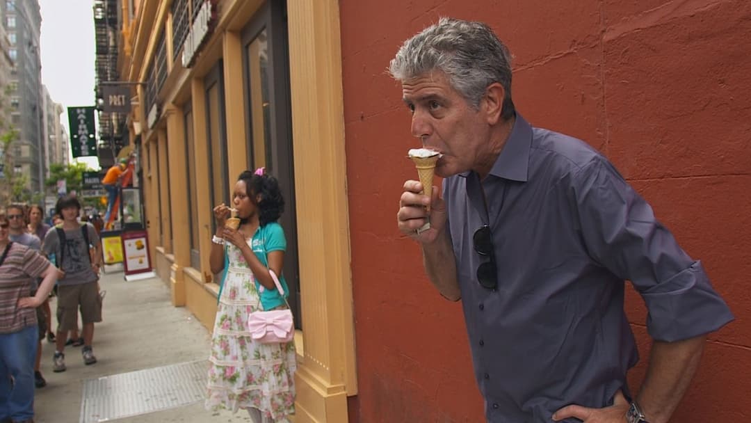 Roadrunner: A Film About Anthony Bourdain backdrop 6