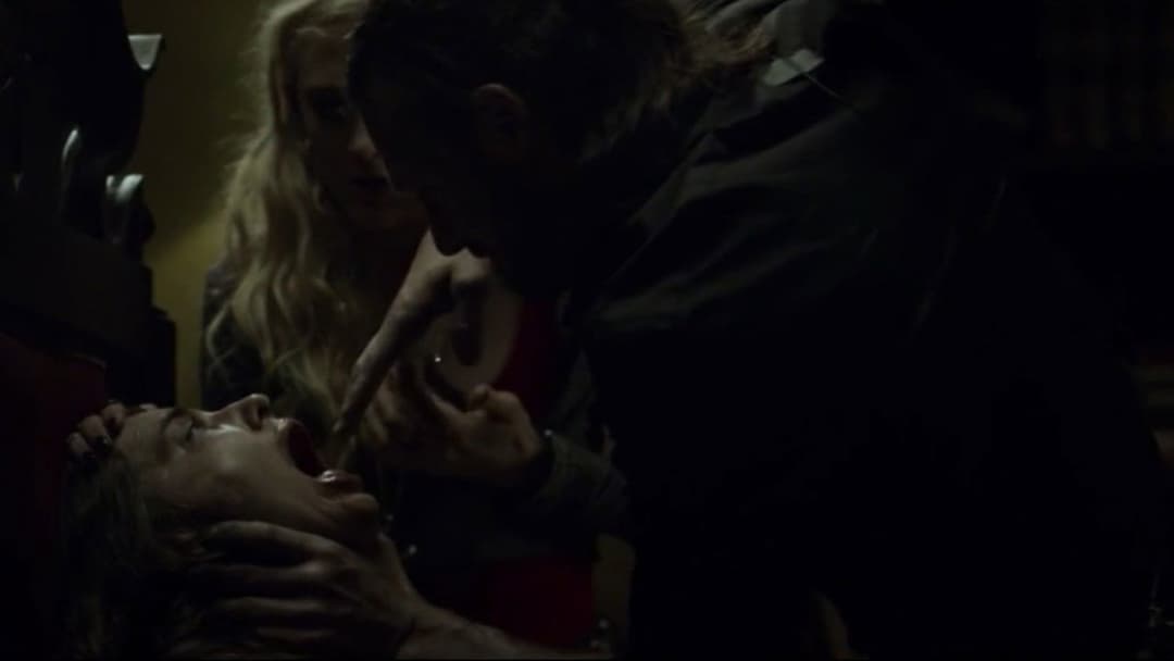 Година диявола backdrop 4