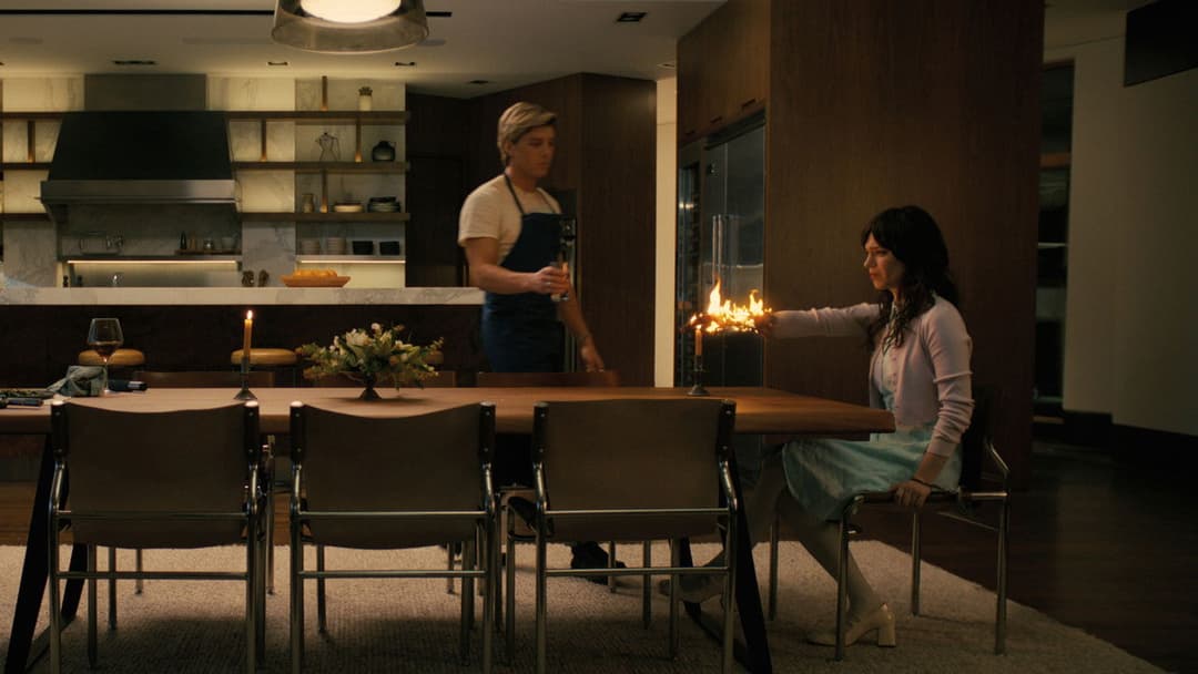 Companion - Die perfekte Begleitung backdrop 19