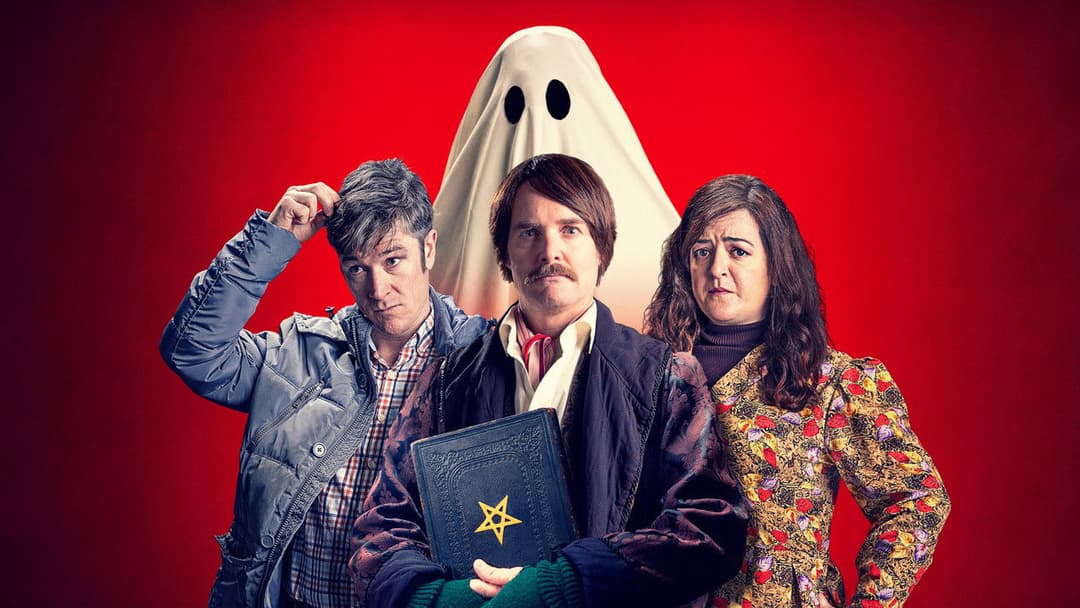 Extra Ordinary – Geisterjagd für Anfänger backdrop 1