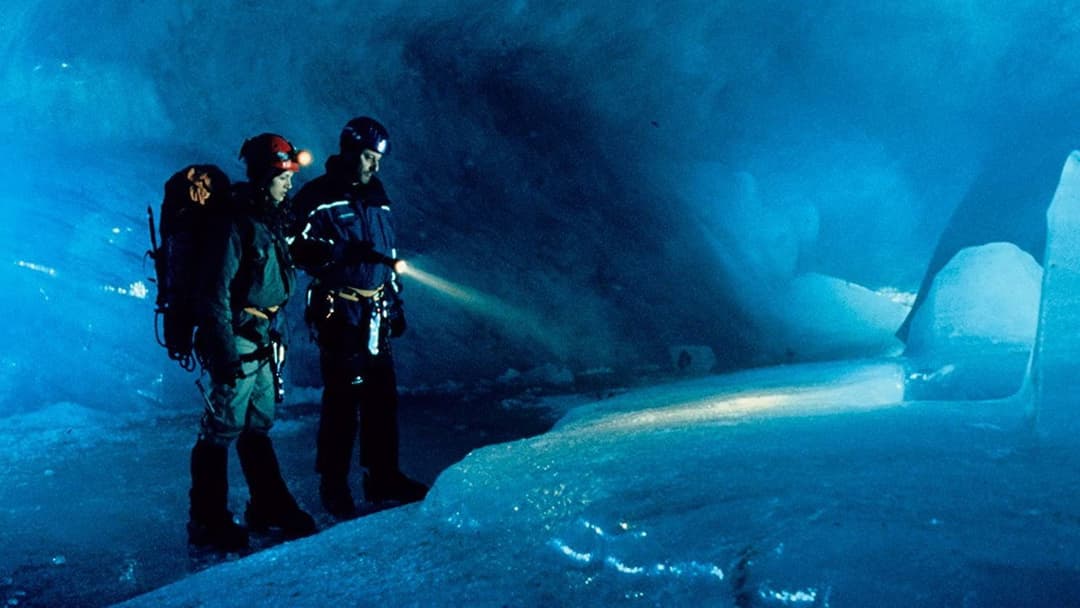 The Crimson Rivers backdrop 9