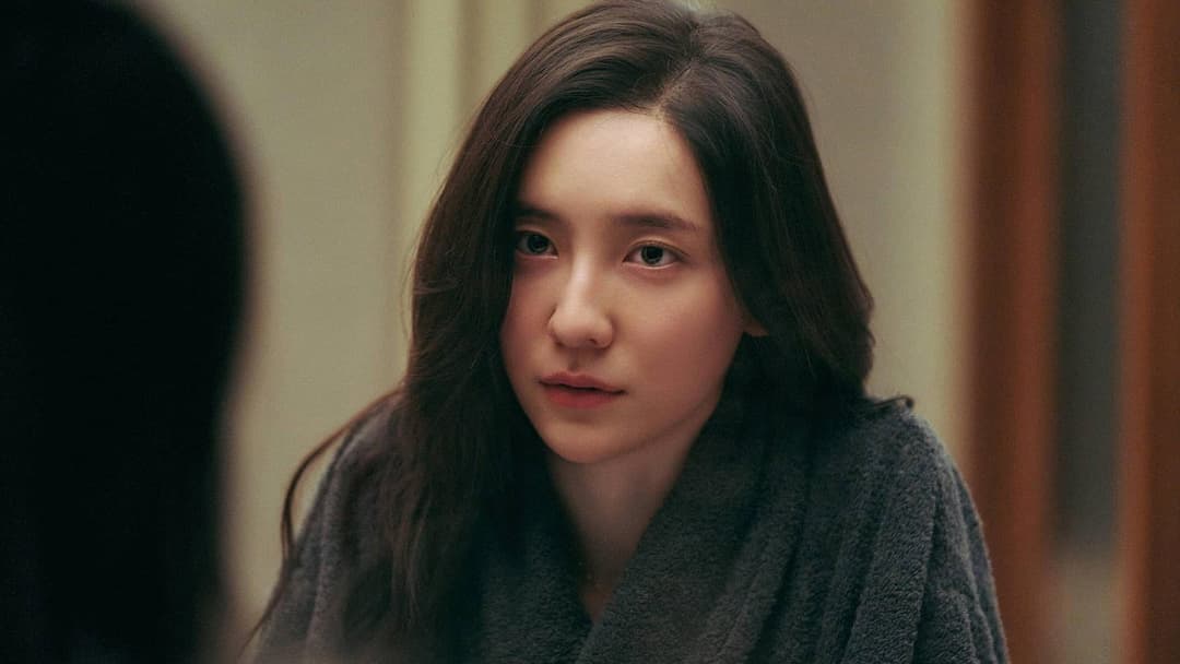 Hidden Face backdrop 4