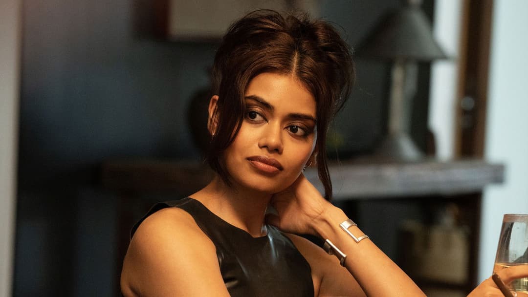 Companion - Die perfekte Begleitung backdrop 13