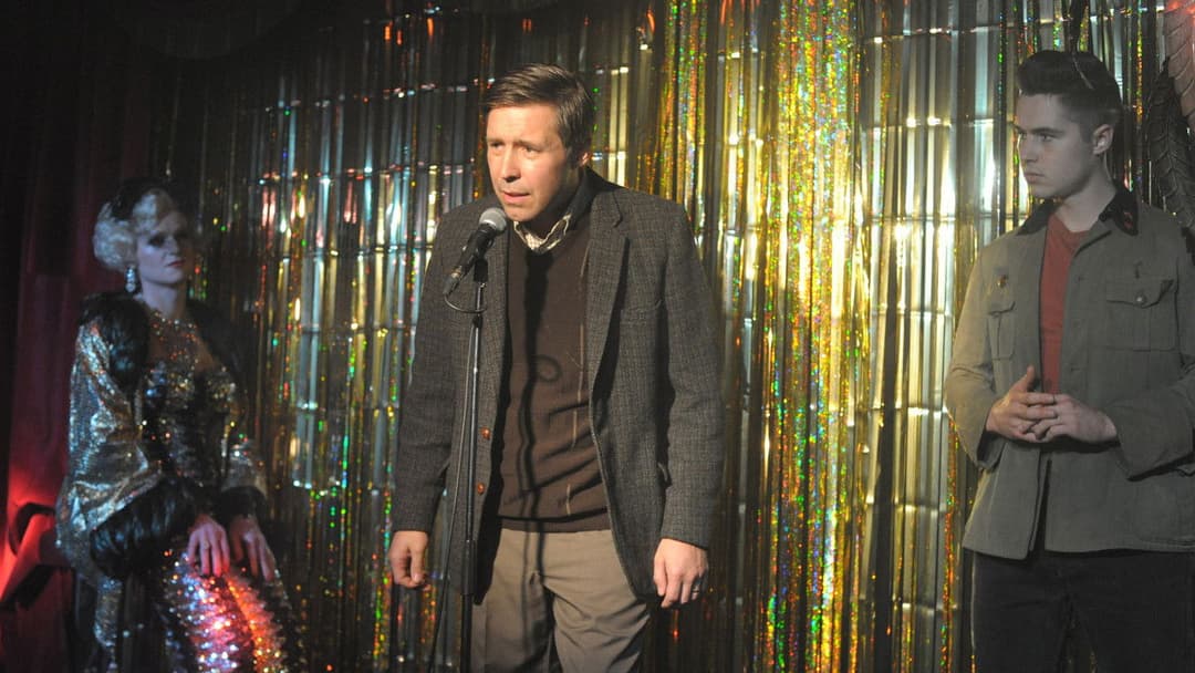 Гордість backdrop 12