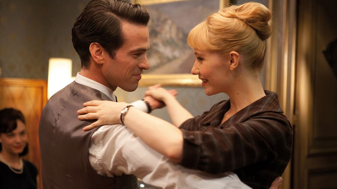 Mademoiselle Populaire backdrop 15