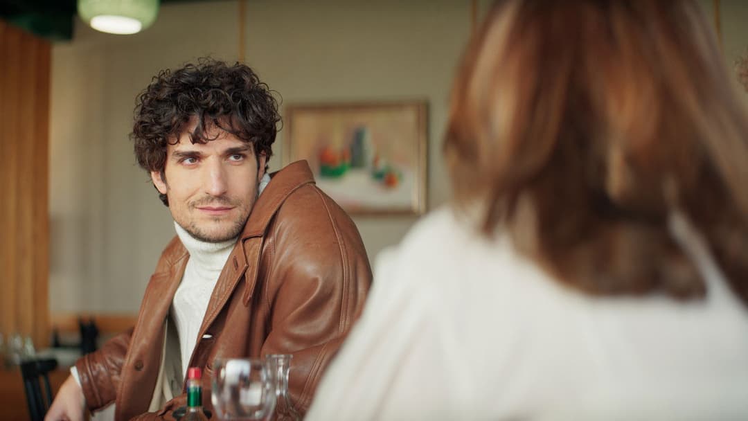 Le Deuxième Acte backdrop 18