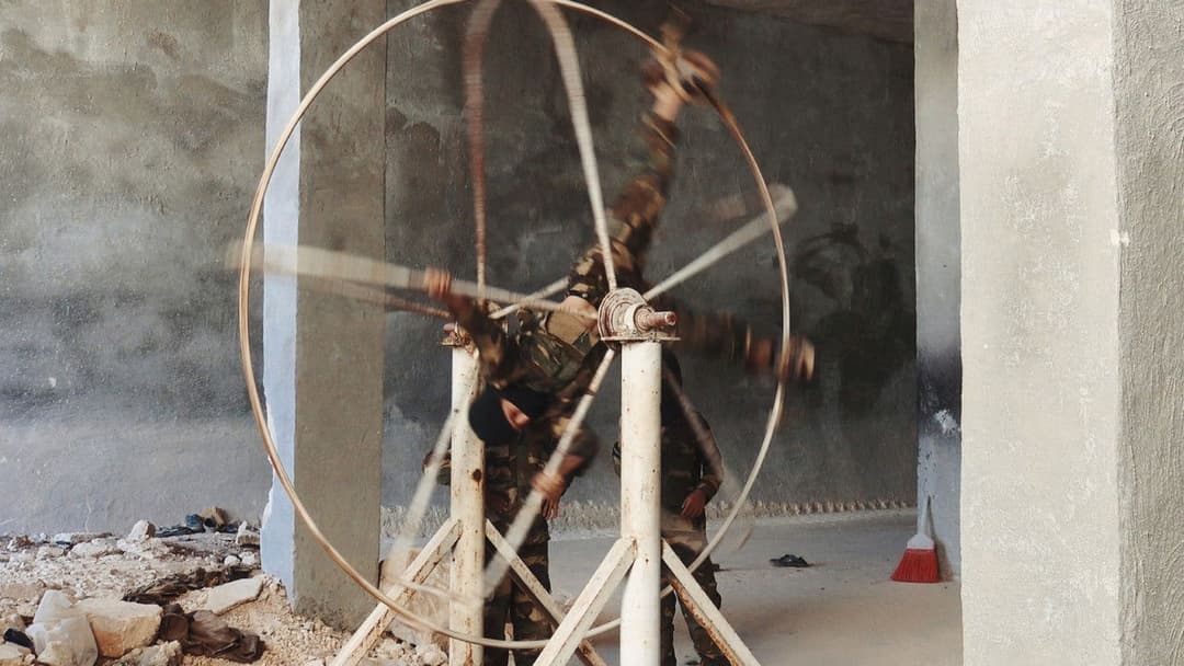 Of Fathers and Sons – Die Kinder des Kalifats backdrop 6