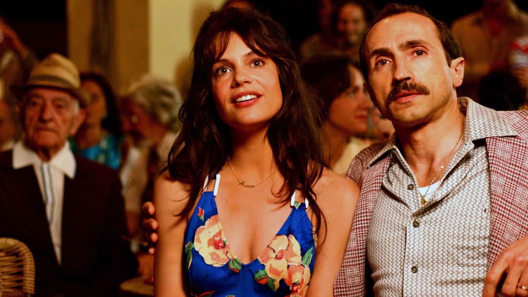 La prima cosa bella backdrop 2