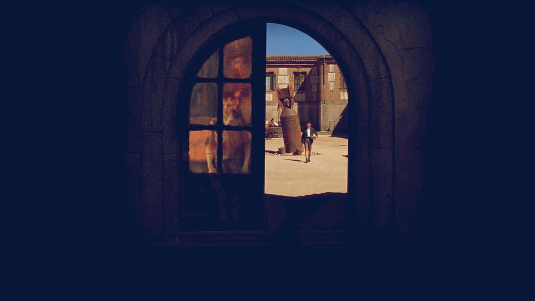 The Devil's Backbone backdrop 8