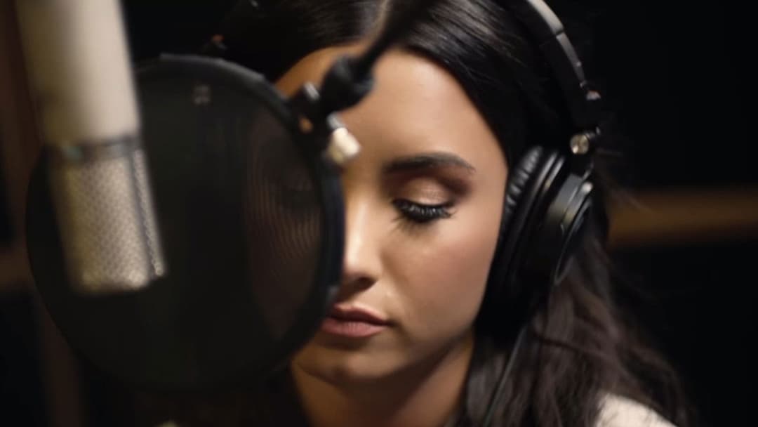 Demi Lovato: Simply Complicated backdrop 2