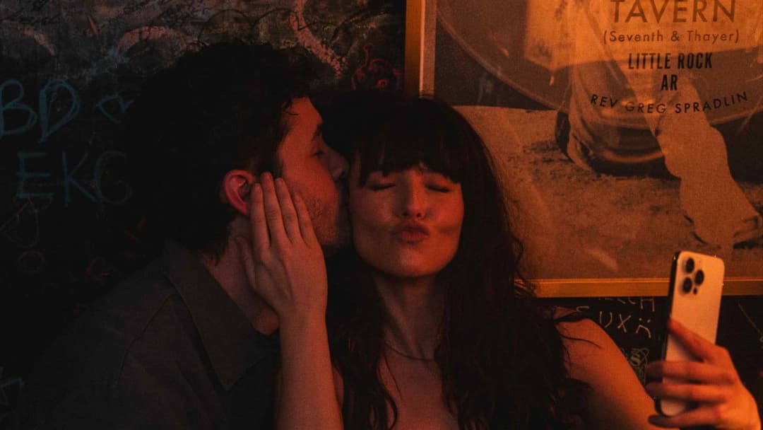 The Threesome backdrop 9