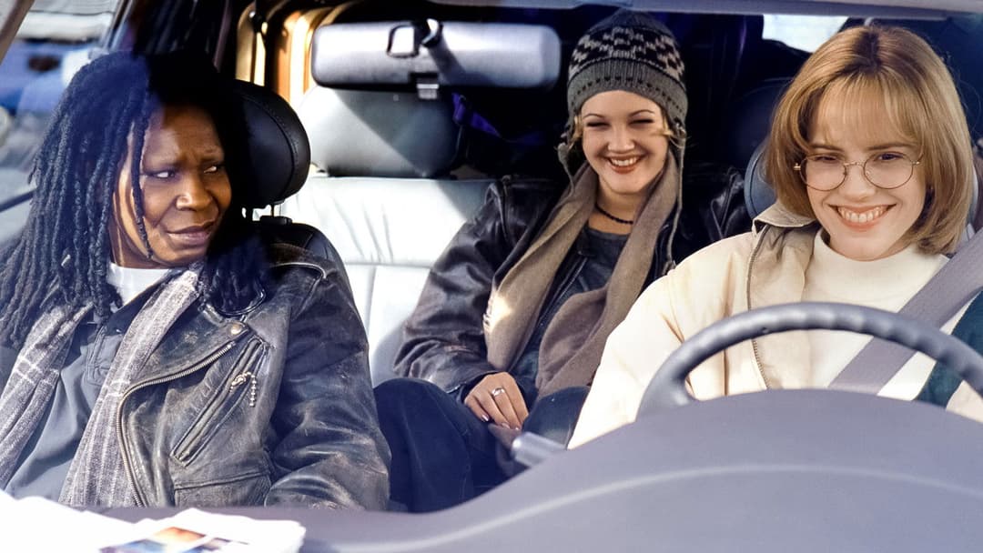 Хлопці осторонь backdrop 4