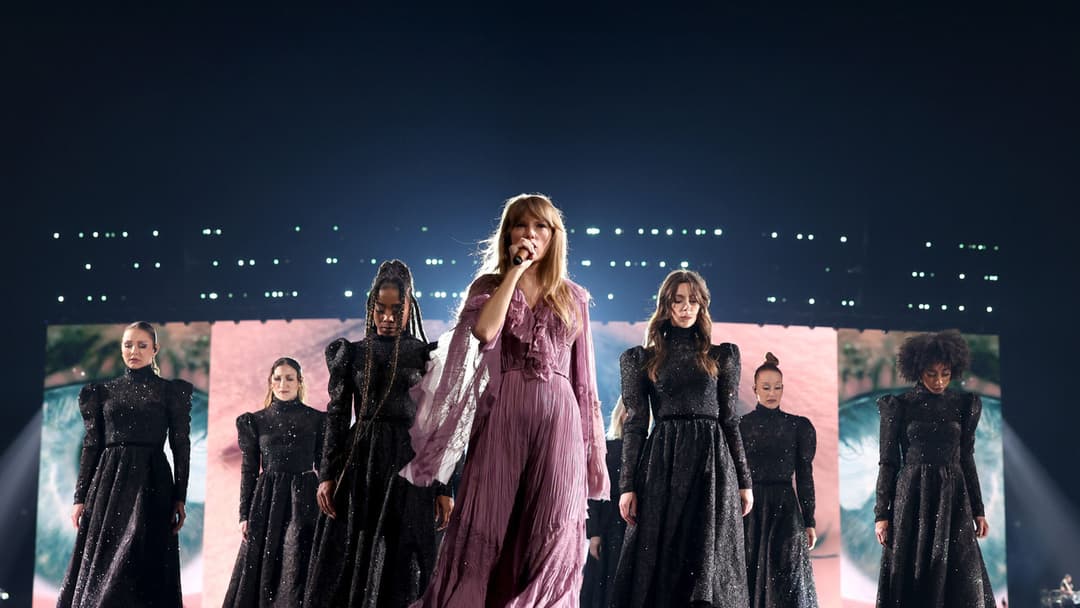 TAYLOR SWIFT | THE ERAS TOUR backdrop 9
