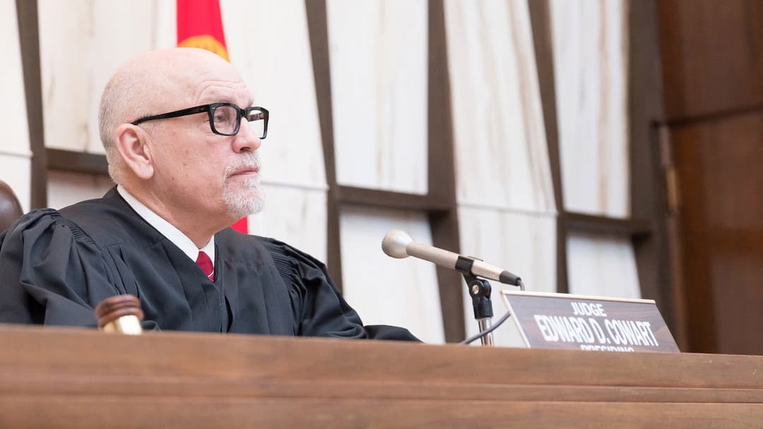 Extremely Wicked, Shockingly Evil and Vile backdrop 19