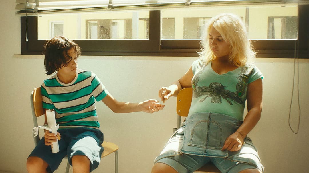 Favolacce backdrop 2