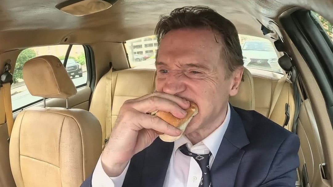 Голий пістолет backdrop 10