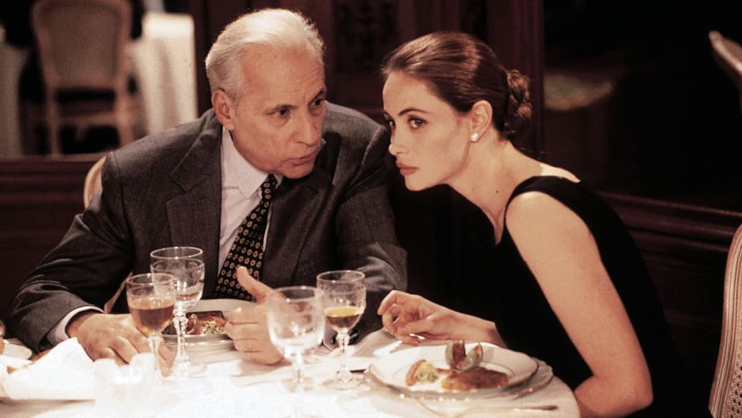 Nelly & Monsieur Arnaud backdrop 3