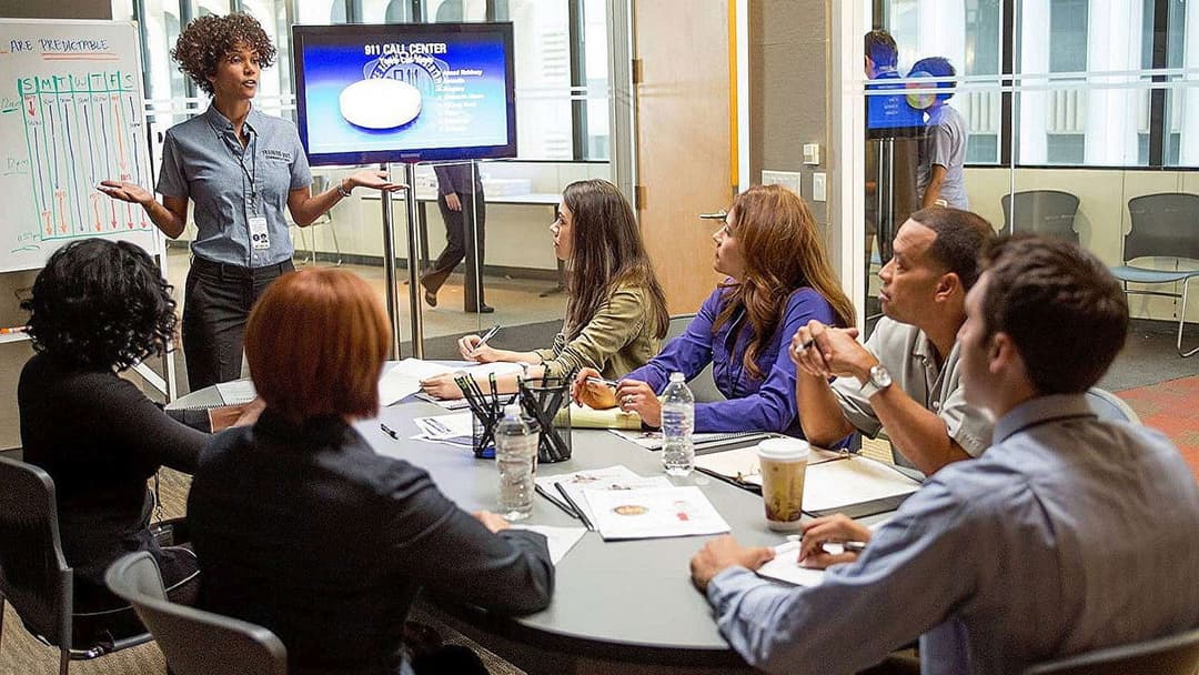 Тривожний виклик backdrop 9