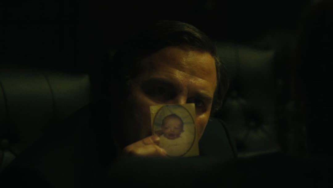 Темні води backdrop 12