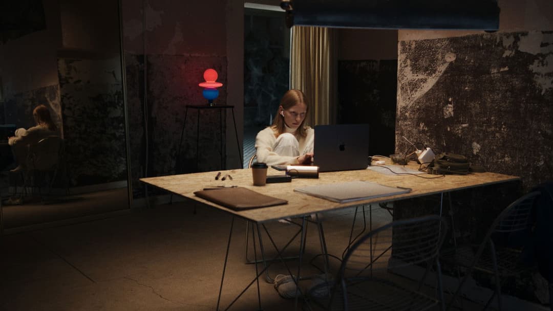 Nie ma duchów w mieszkaniu na Dobrej backdrop 12