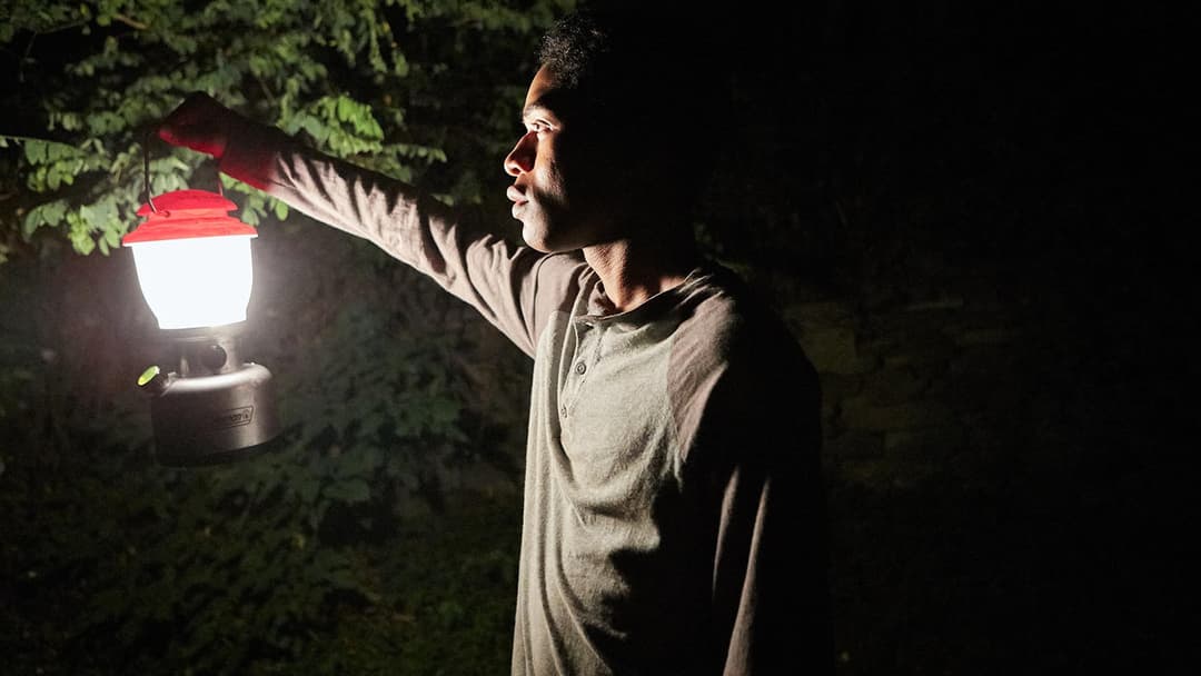 Воно приходить уночі backdrop 3