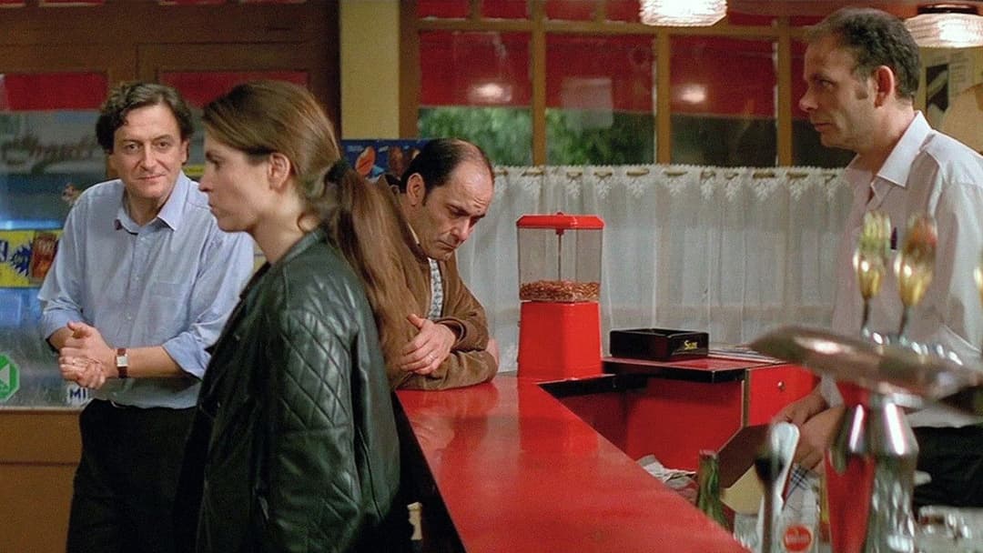 Un air de famille backdrop 8