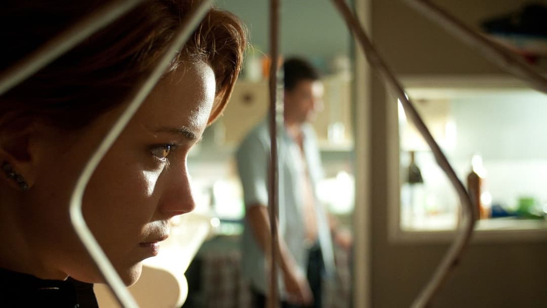 O Lobo Atrás da Porta backdrop 3