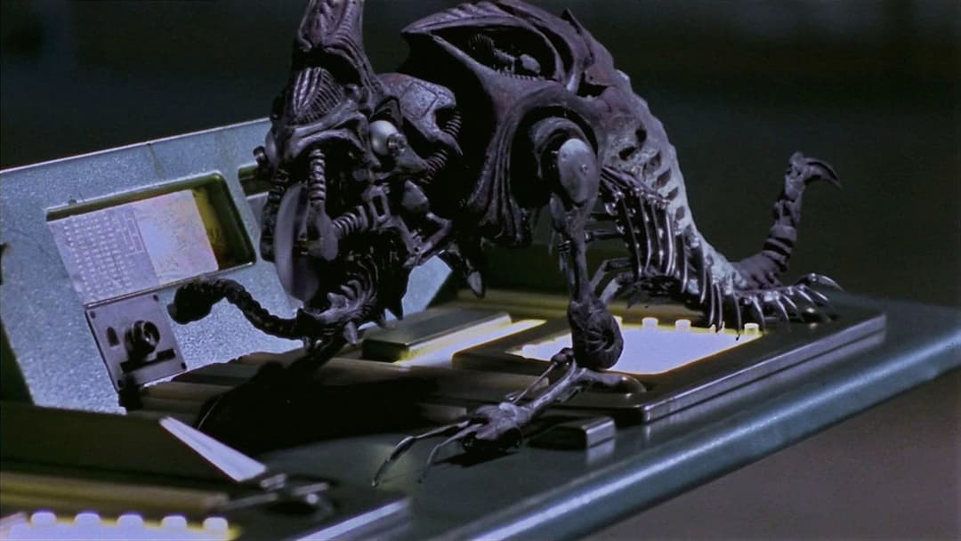 Screamers backdrop 2