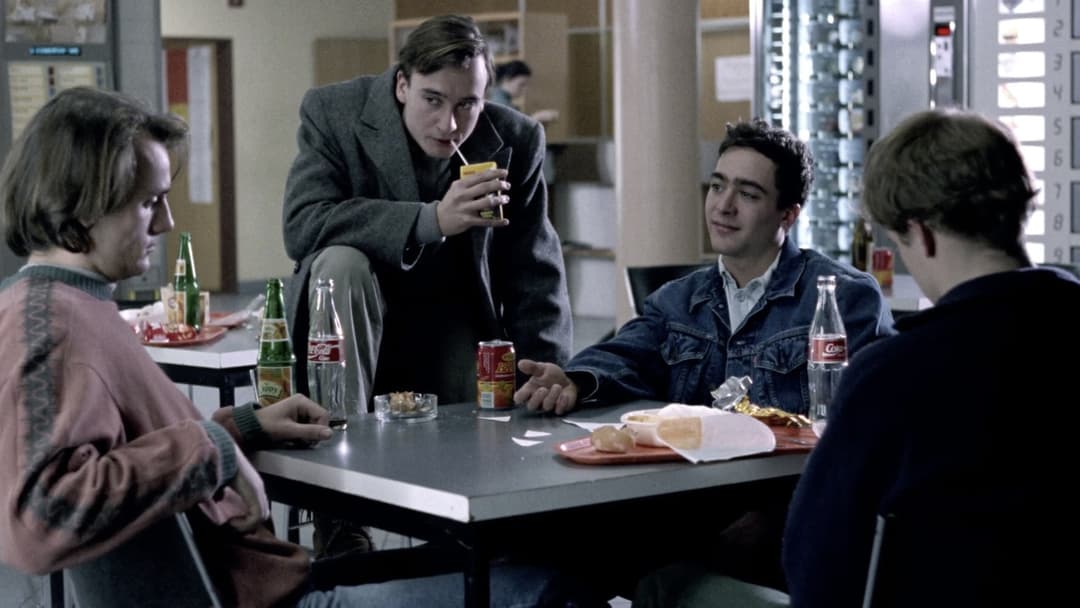 71 Fragmente einer Chronologie des Zufalls backdrop 2