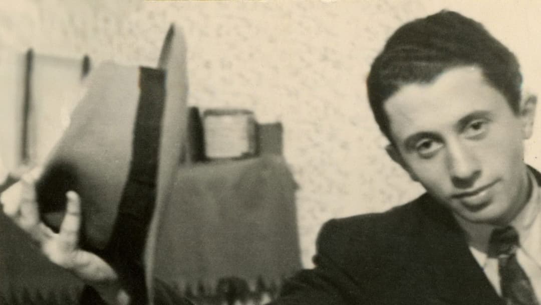 Les survivants, l'impossible départ après la Shoah backdrop 3