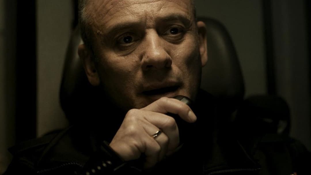 Bajocero (Unter Null) backdrop 2