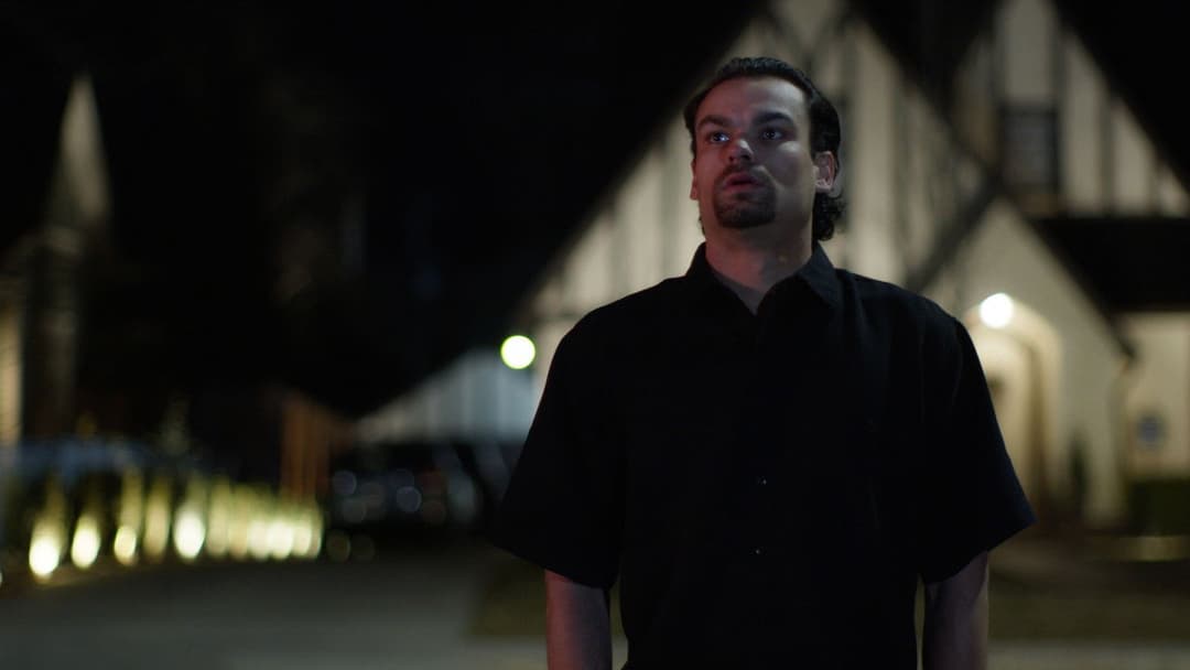 Tradimento backdrop 12