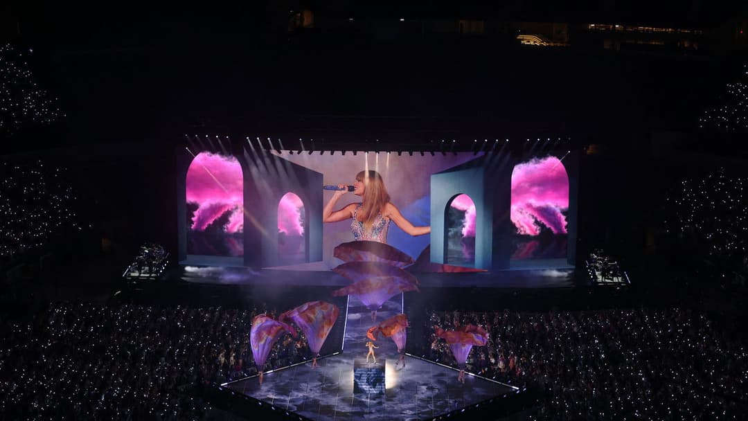 TAYLOR SWIFT | THE ERAS TOUR backdrop 16