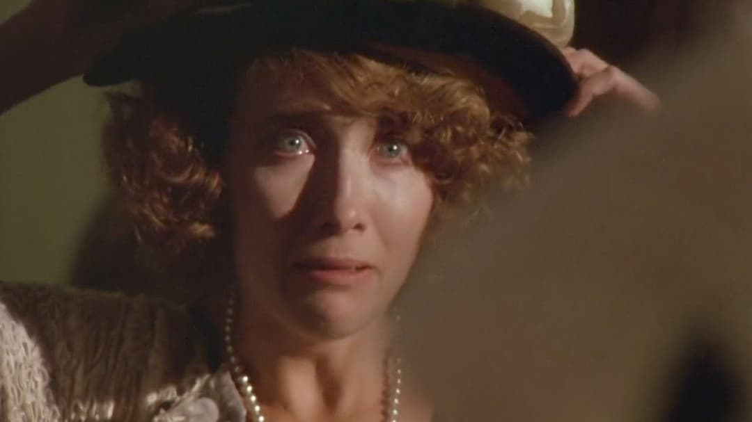 Wiedersehen in Howards End backdrop 16