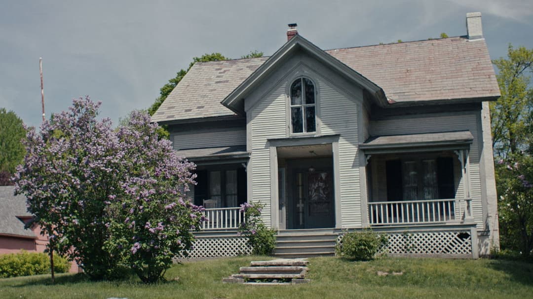 The Witch in the Window backdrop 4