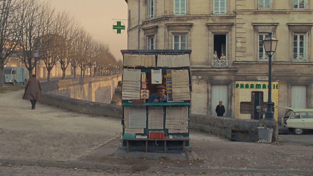 «Французький вісник» від «Ліберті, Канзас Івнінґ Сан» backdrop 10