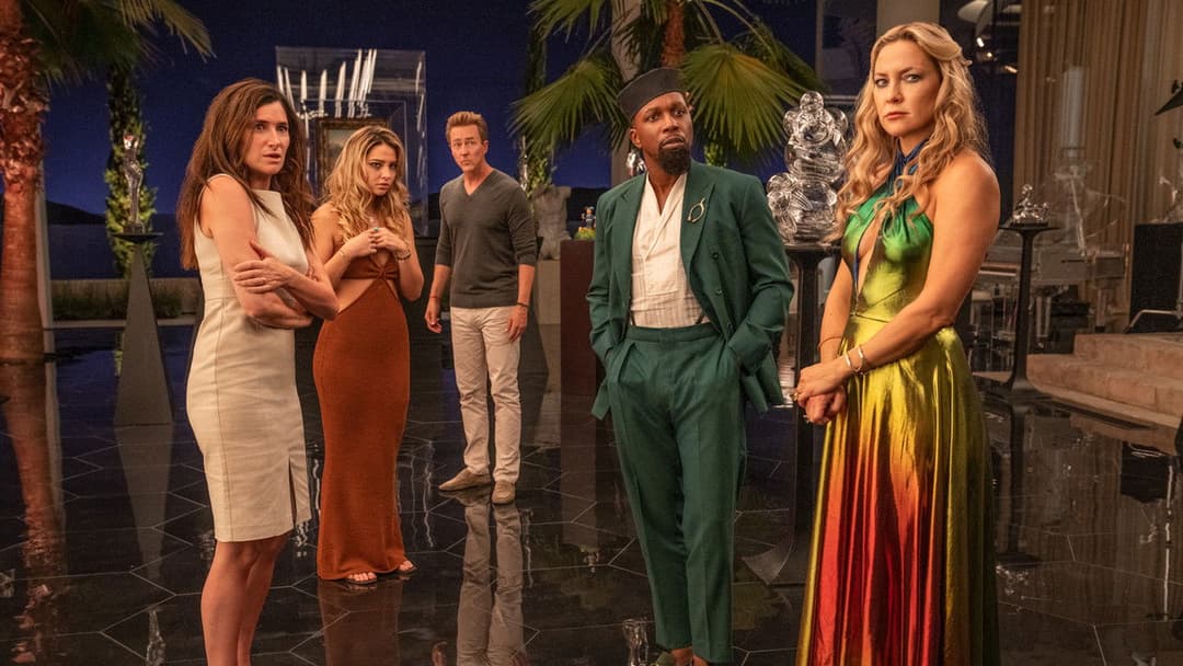 Glass Onion: A Knives Out Mystery backdrop 20