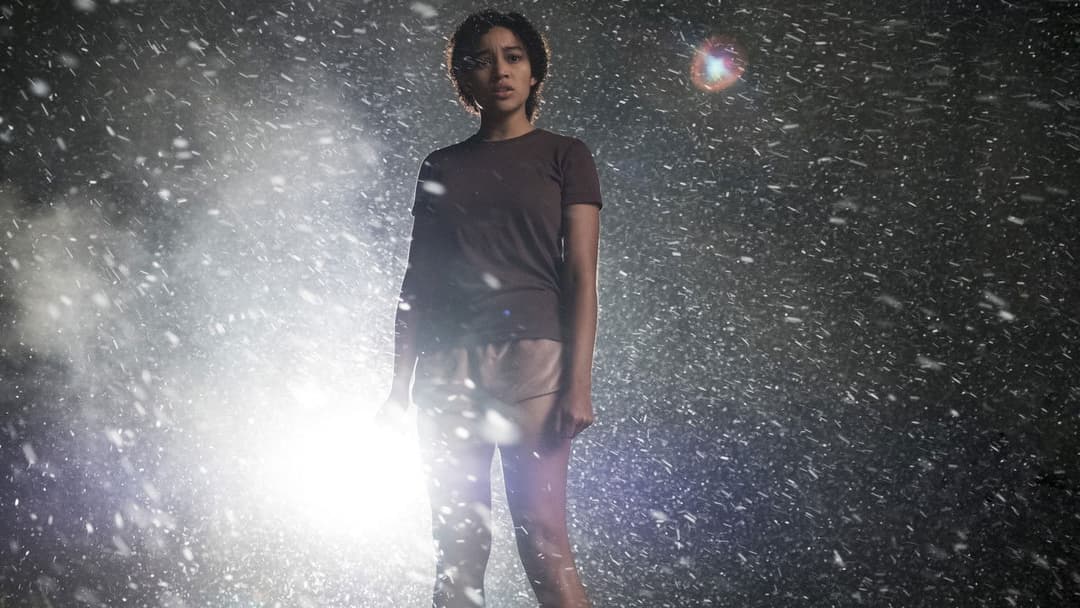 Темні уми backdrop 16