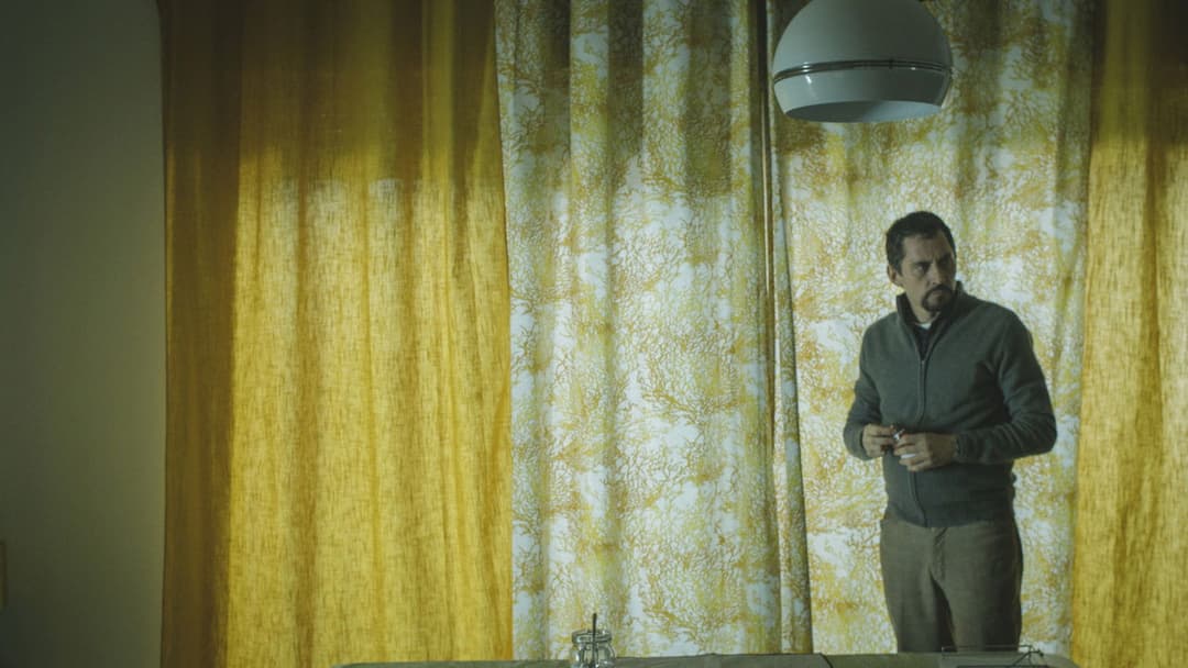 No mires a los ojos backdrop 3