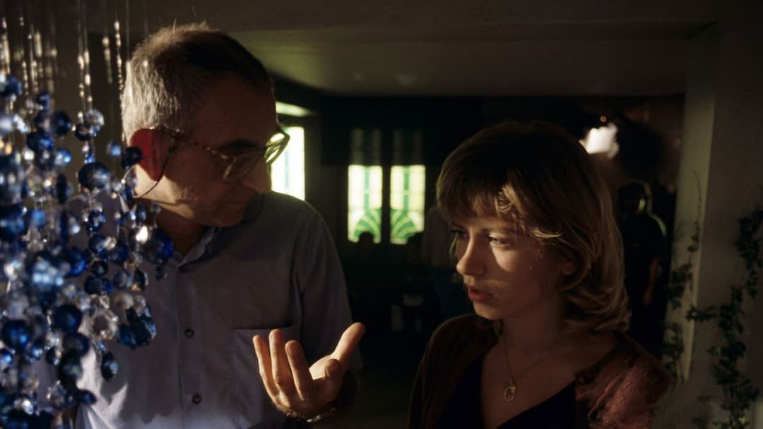 Три кольори: Синій backdrop 7