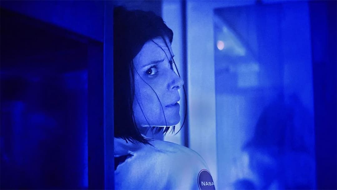 The Astronaut backdrop 6